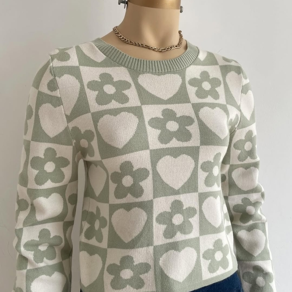 Debut Floral and Heart Pattern Sweater